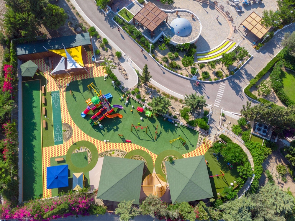 Porto Angeli Beach Resort – All Inclusive