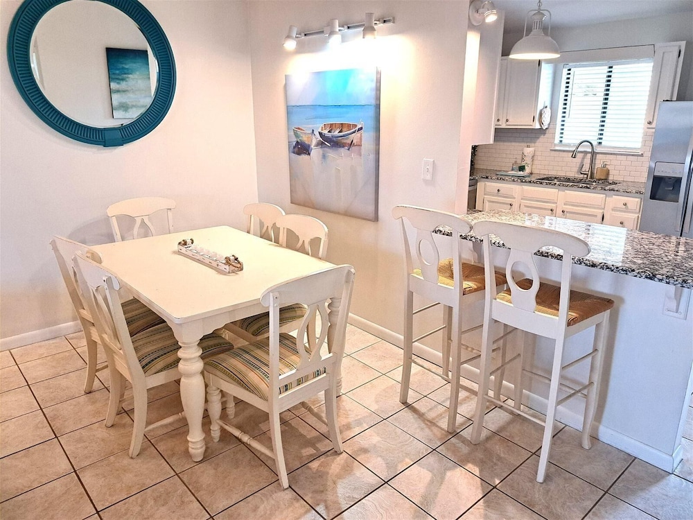Chateau La Mer II #903
