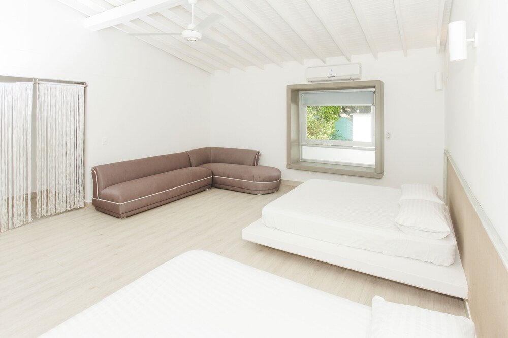 Luxe Villa San Jerónimo by Nomad Guru view 4