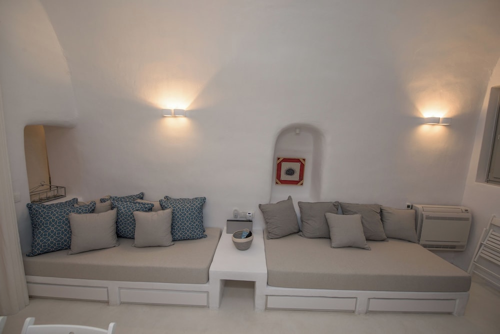 Cave Villa Valente