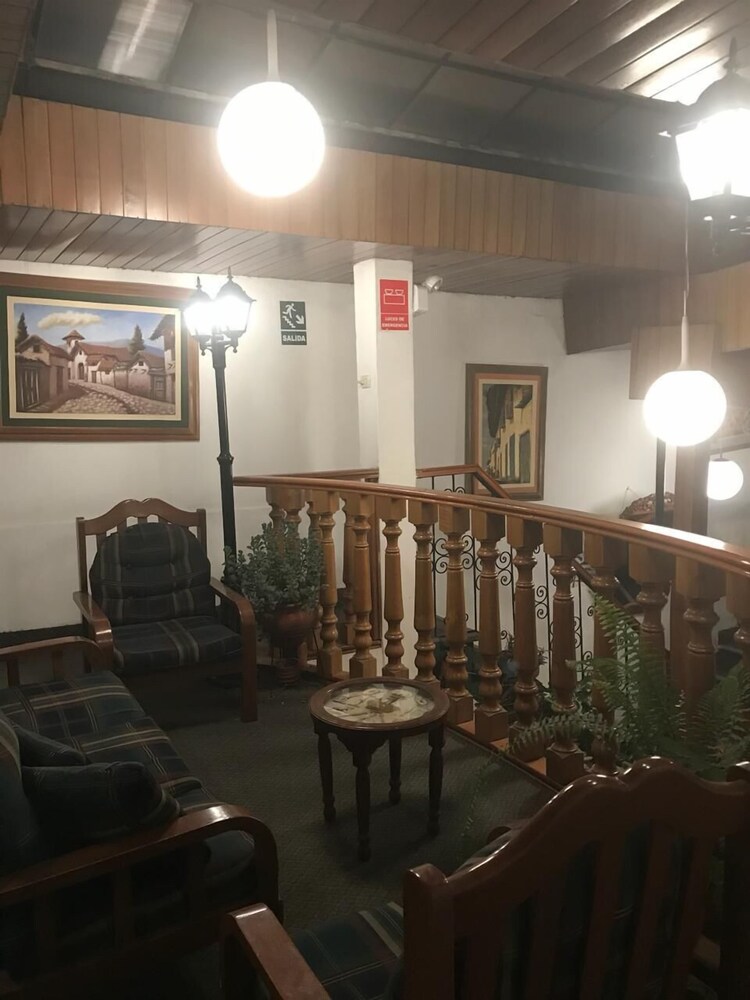 Hostal Santa Apolonia