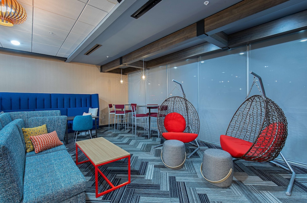 Hotel Tru by Hilton University Medical Center - Image 1