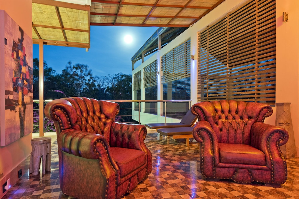 Sunset villa
