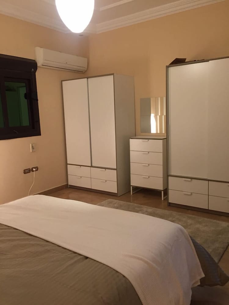Unique Flat