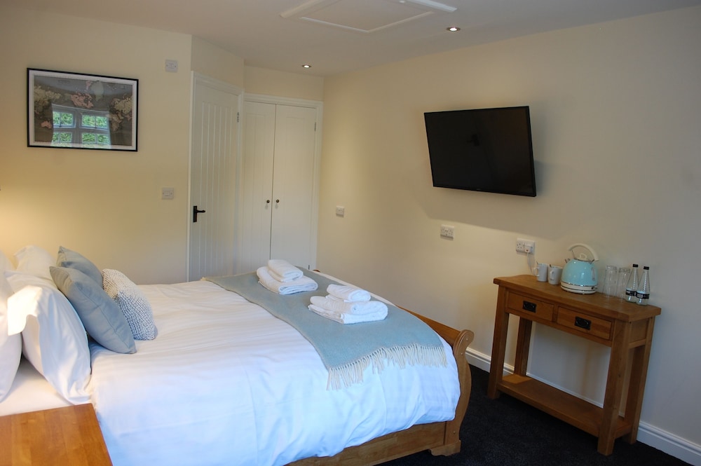 The Royal Oak - Inn view 2