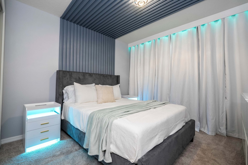 Simply Amazing 5BR Chic Retreat Themed Fun Style