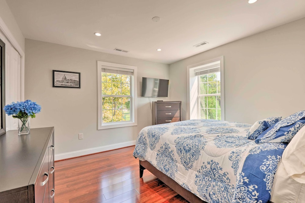 6 Mi to Capitol Hill: Spacious Family Home in DC