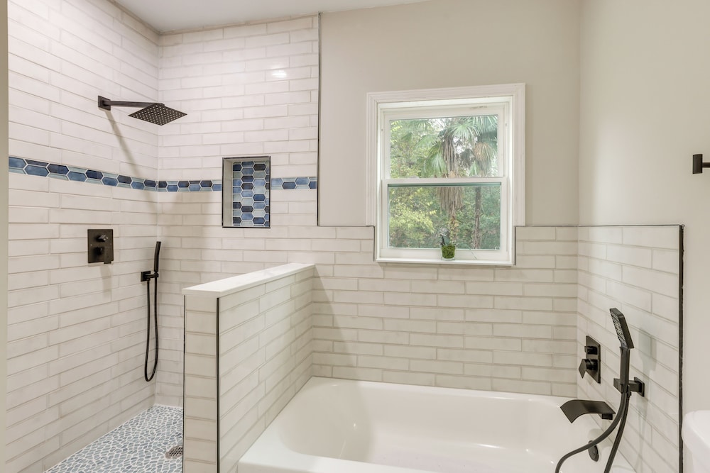 <1 Mi to ASU Campus: Quiet Old Cloverdale Townhome