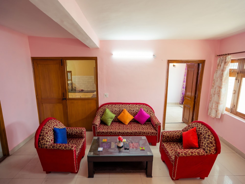 OYO 6478 Hotel Green Land