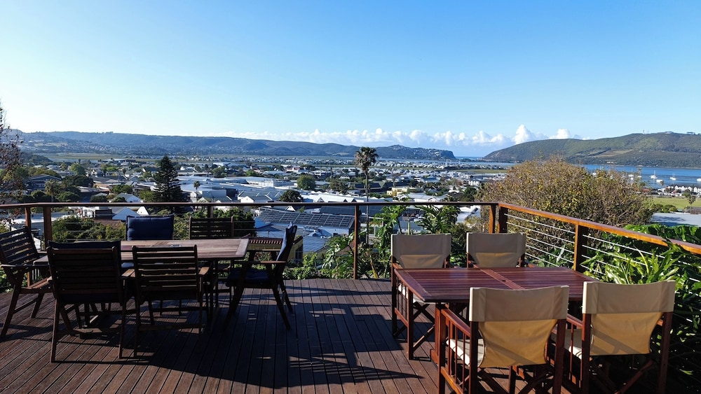 Guinea Fowl Lodge