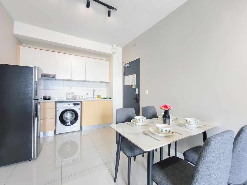 Edumetro by Manhattan Group