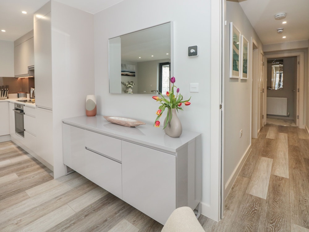 1 De Courcey House