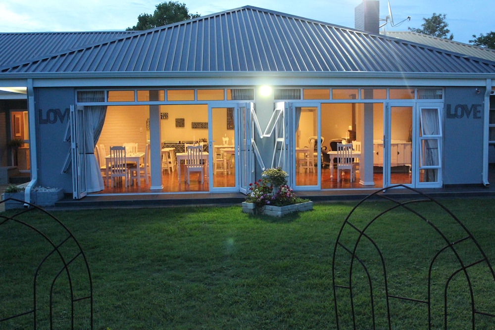 Nauntons Guest House