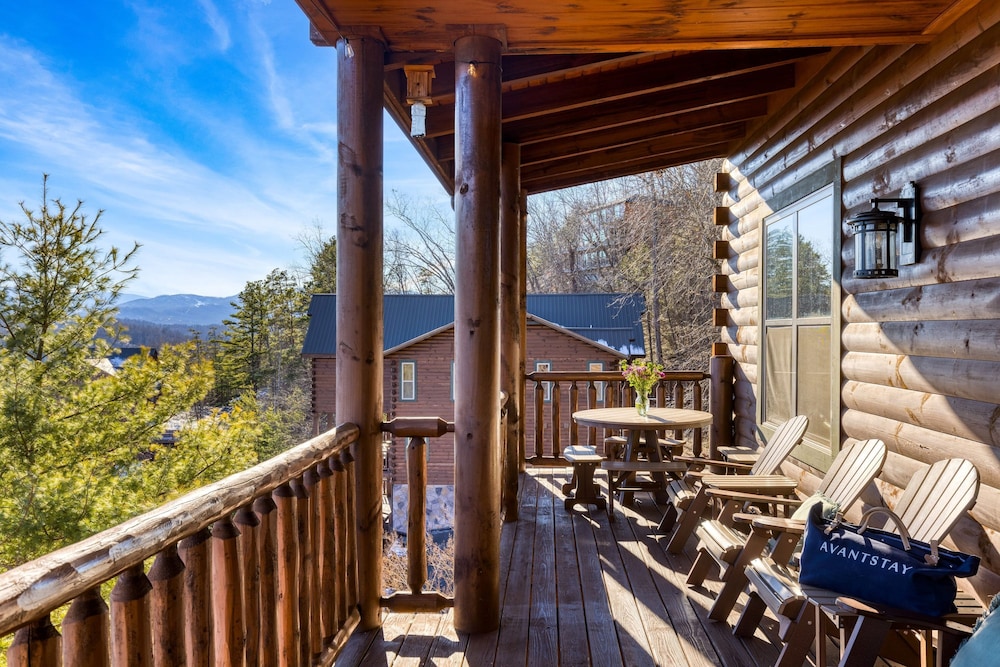 A View for All Seasons Luxe Smoky Mountain Cabin With Hot Tubs Game Room