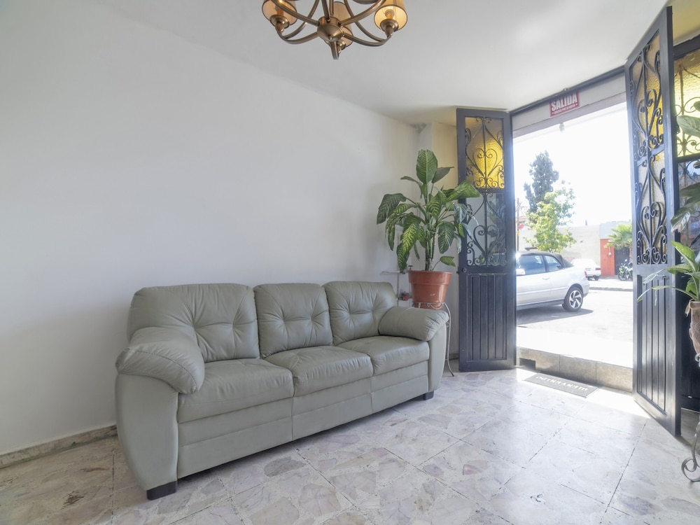 Hotel Posada Laura - Image 1