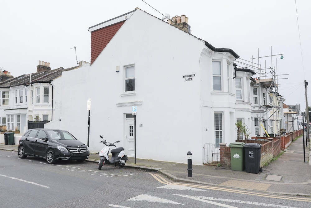 Hove and Away With Garden By My Getaways
