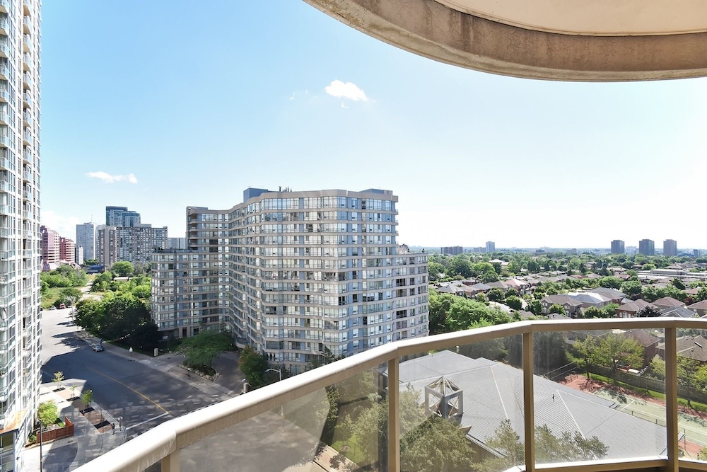 NAPA Furnished Suites Square One