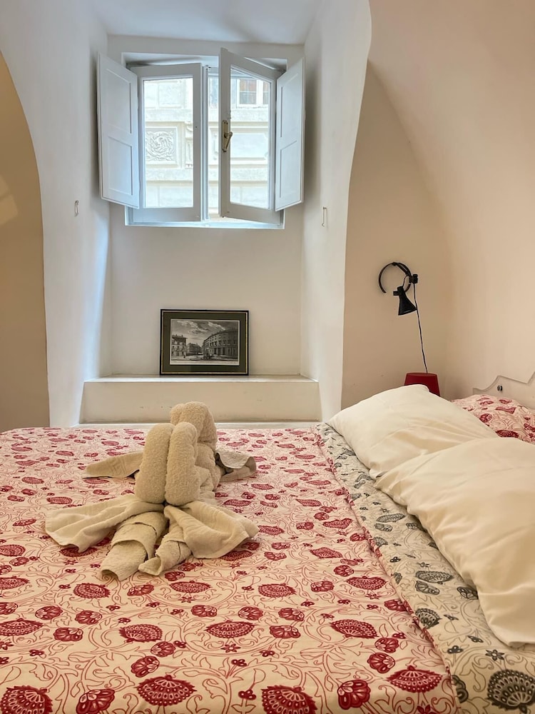 Palazzo Massimo Enchanting Apartment