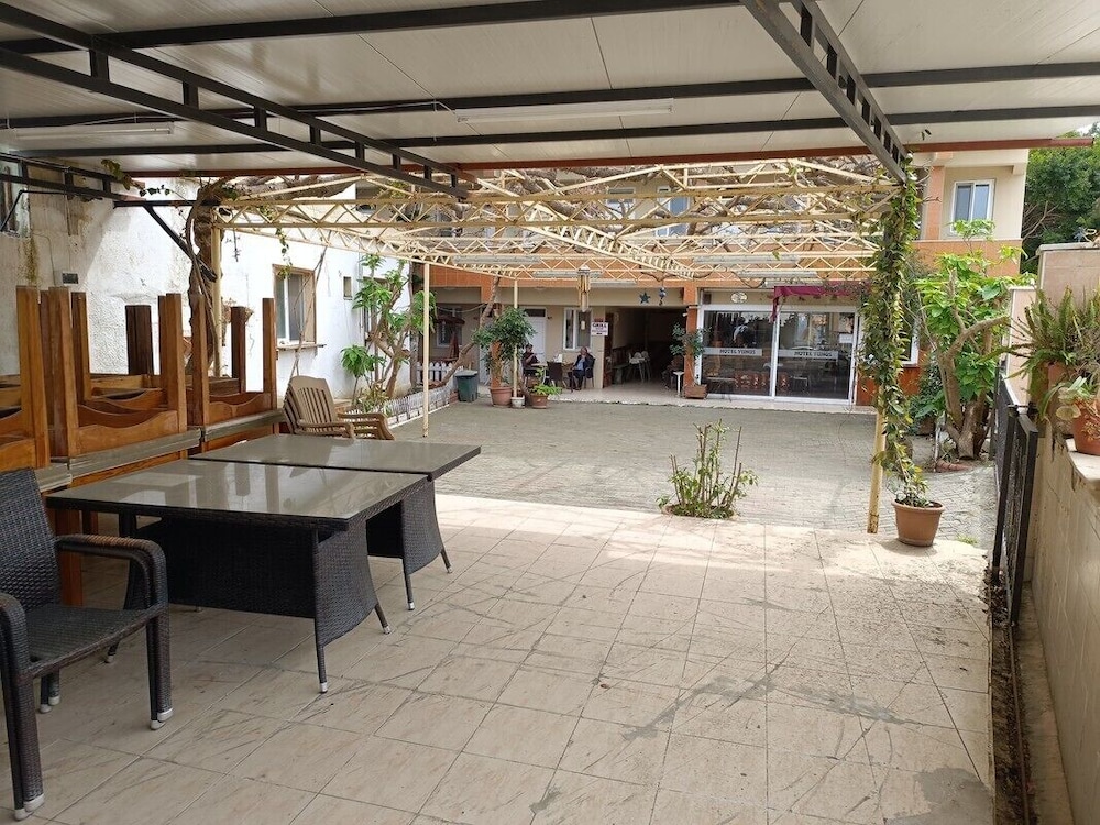 Yunus Hotel & Bungalow view 5