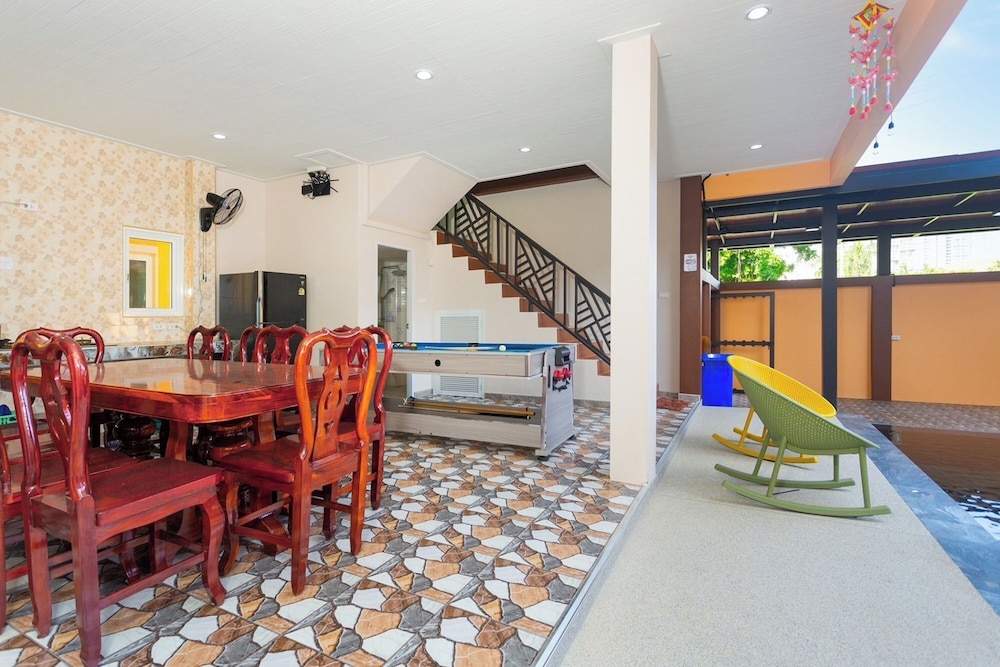 99 Pool Villa