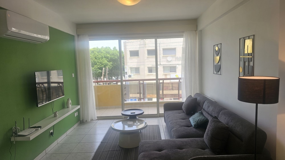 53 NIC - Stay Elion Apartment