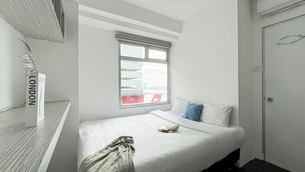 Warm And Homey 2Br Apartment At Green Bay Pluit
