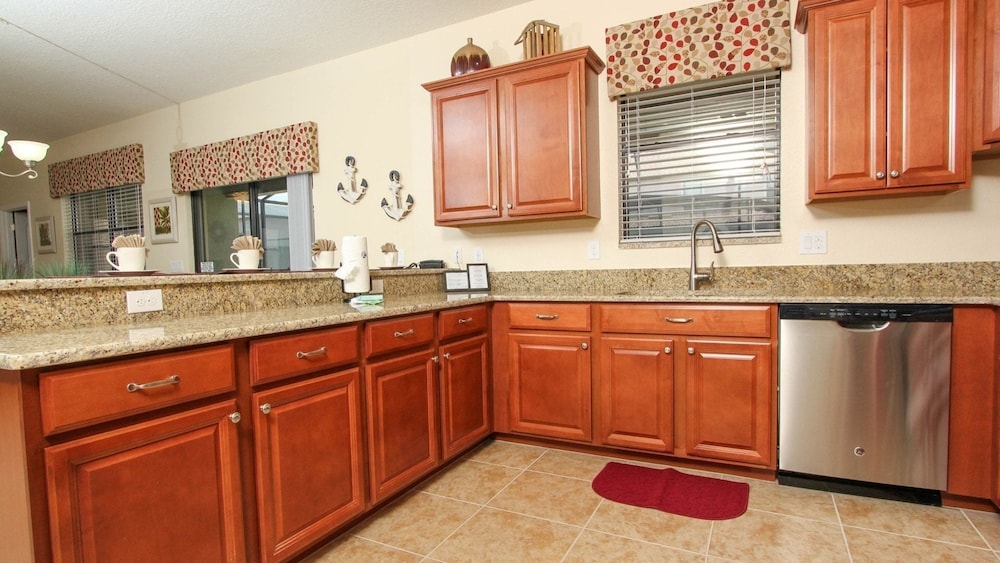 Championsgate Resort 6 Bedroom Pool Home with Game Room 6 Home