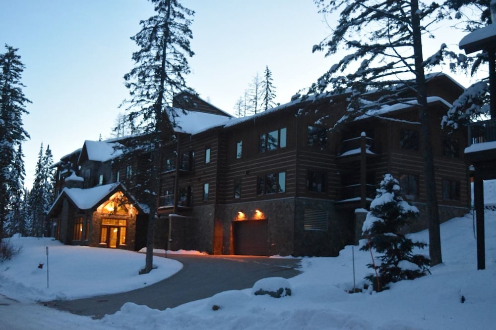 Hotel The Pines 3 Bedroom Condo - Image 1