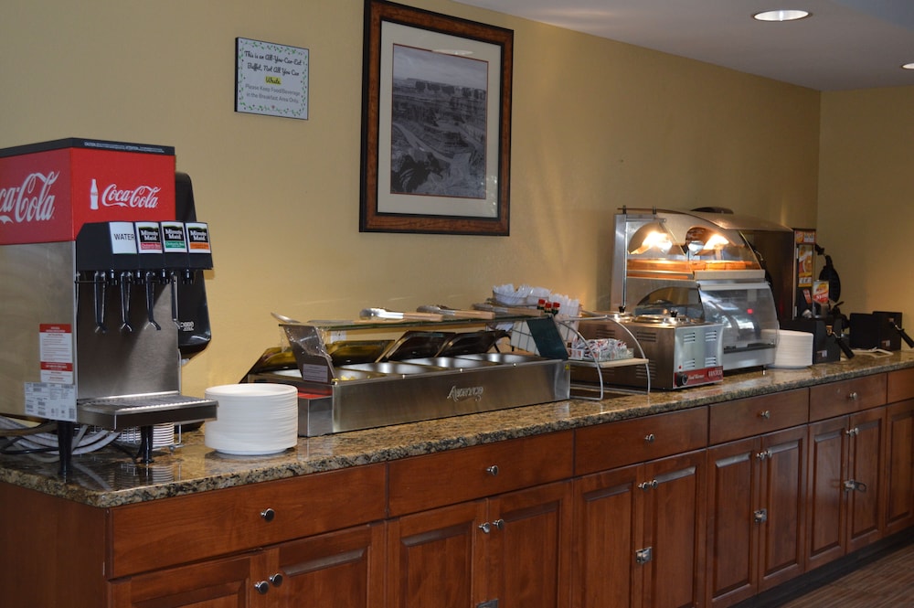 Green River Vacations - First Choice Inns at the Swell - Property Image 3