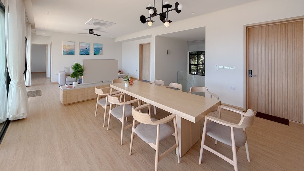 The Salin Seaview Villas