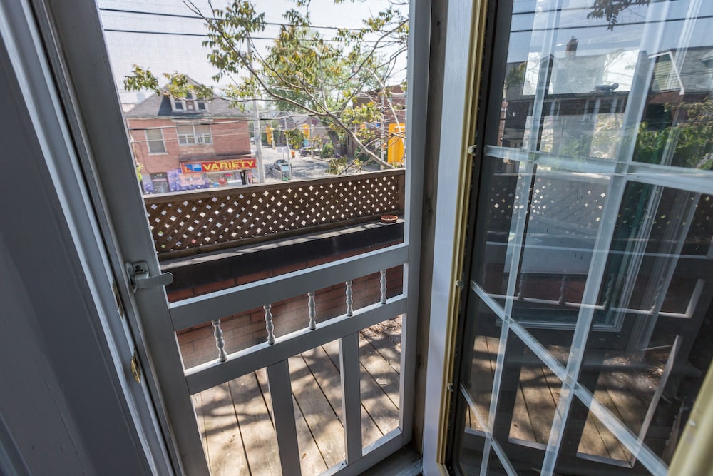Applewood Suites - 2 BDRM Annex Loft