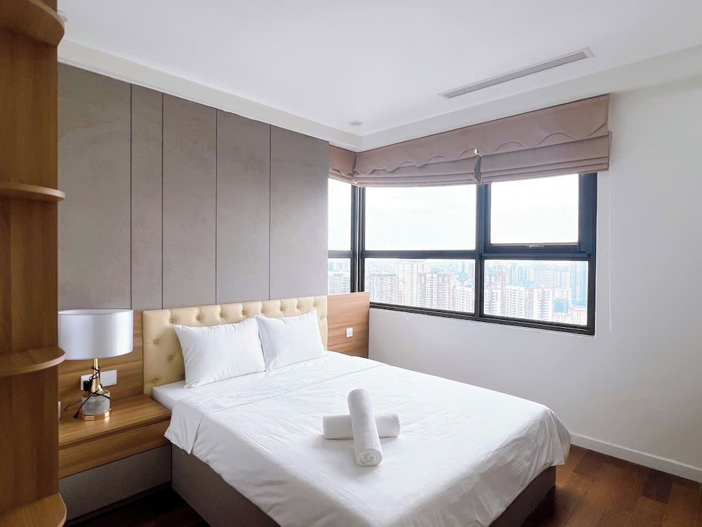 TIL Vinhomes D'capitale Elegance Suites