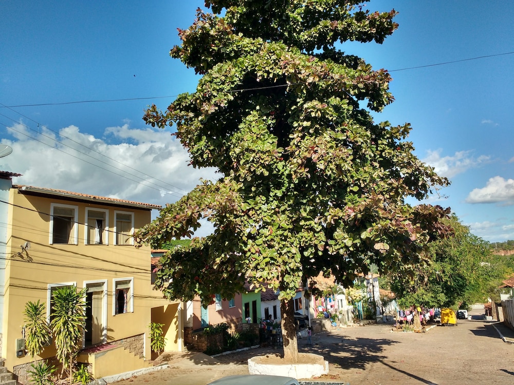Pousada Amarela