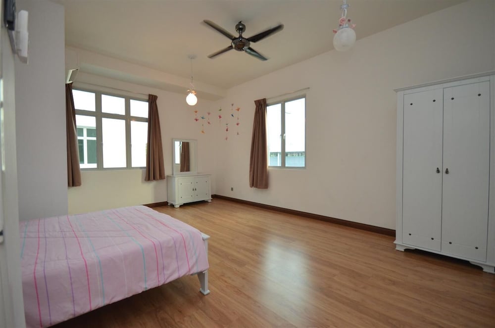 Felicia Home photo 8
