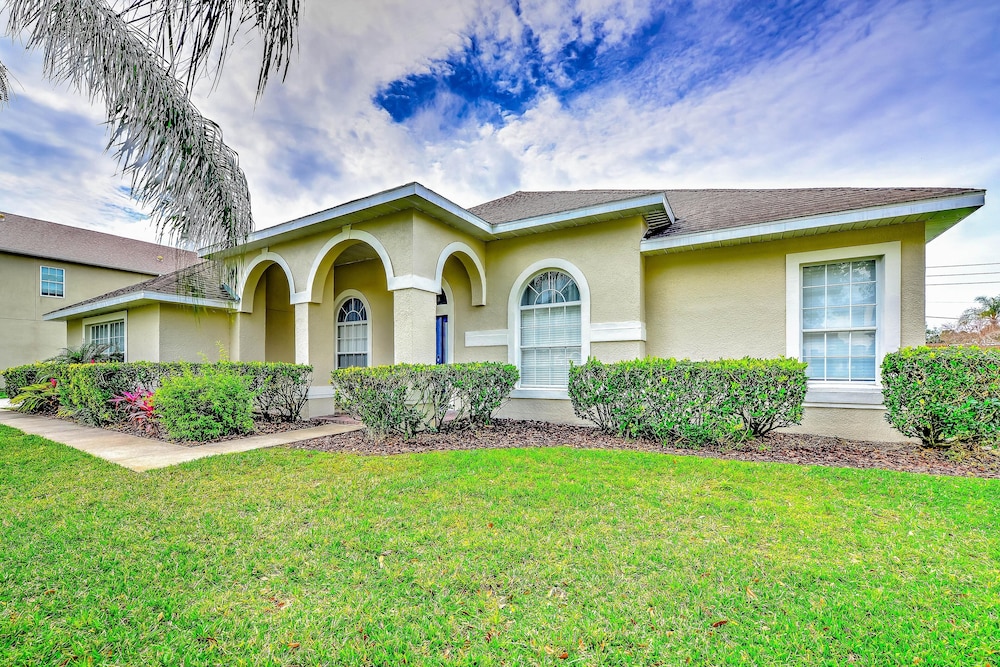 Famosa Villa - Image 1