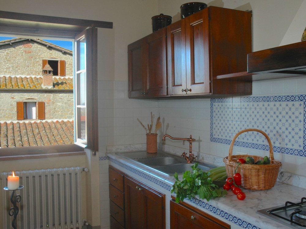 Cortona Vacations - Agriturismo Near Cortona With Swimming Pool - Property Image 47