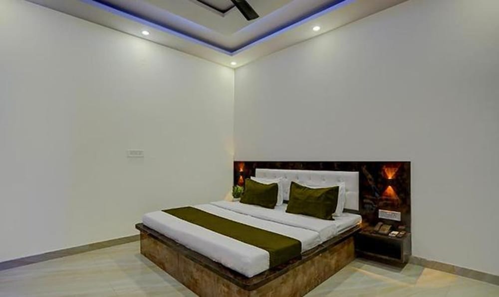 FabHotel Vihaan Regency