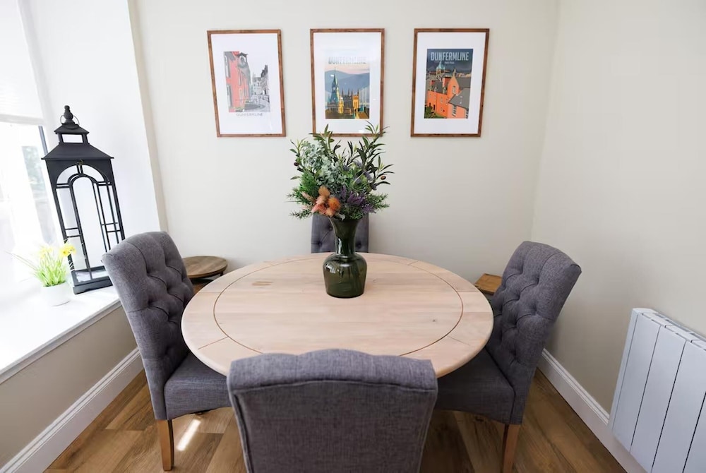 Stylish 3-bed Apartment in the Heritage Quarter
