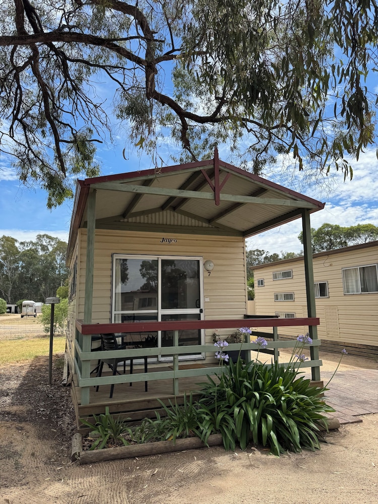 Hay Caravan Park