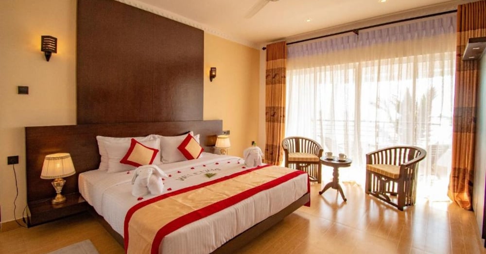 Manara Beach Resort