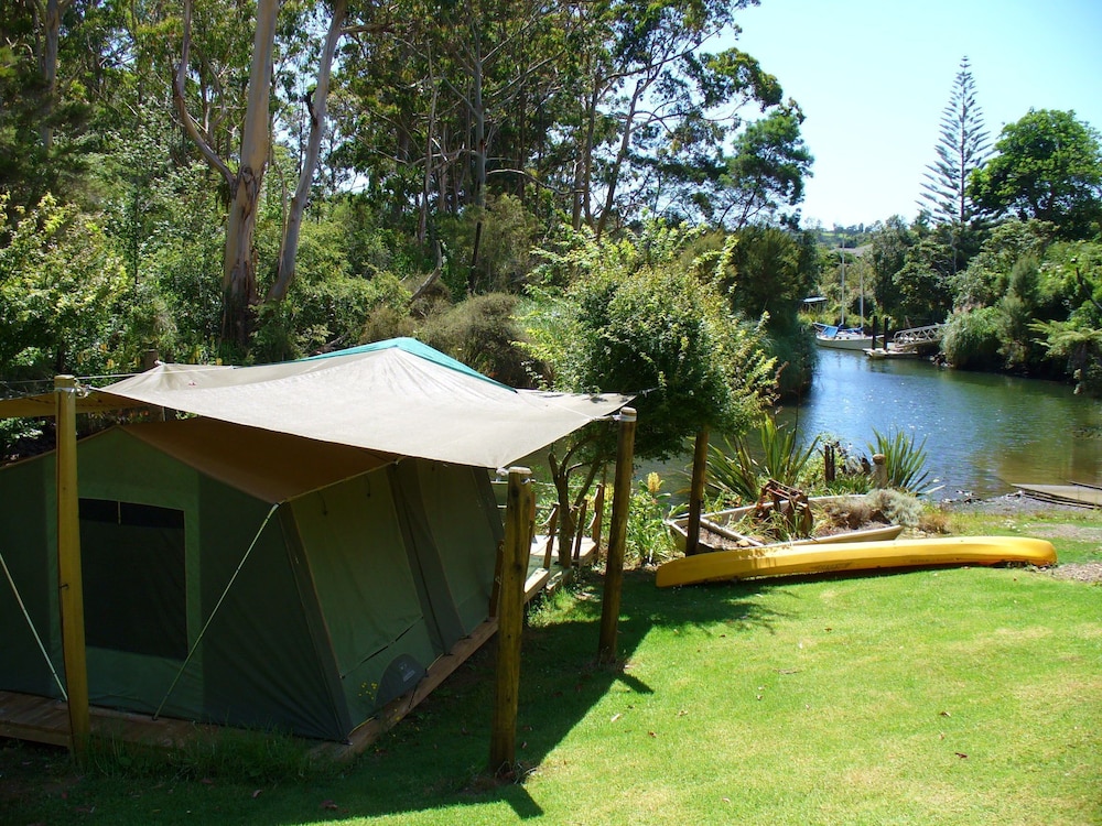 Pagoda Lodge