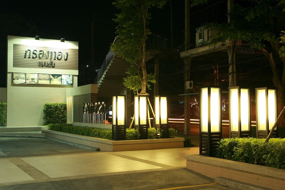 Krongthong Mansion & Hotel