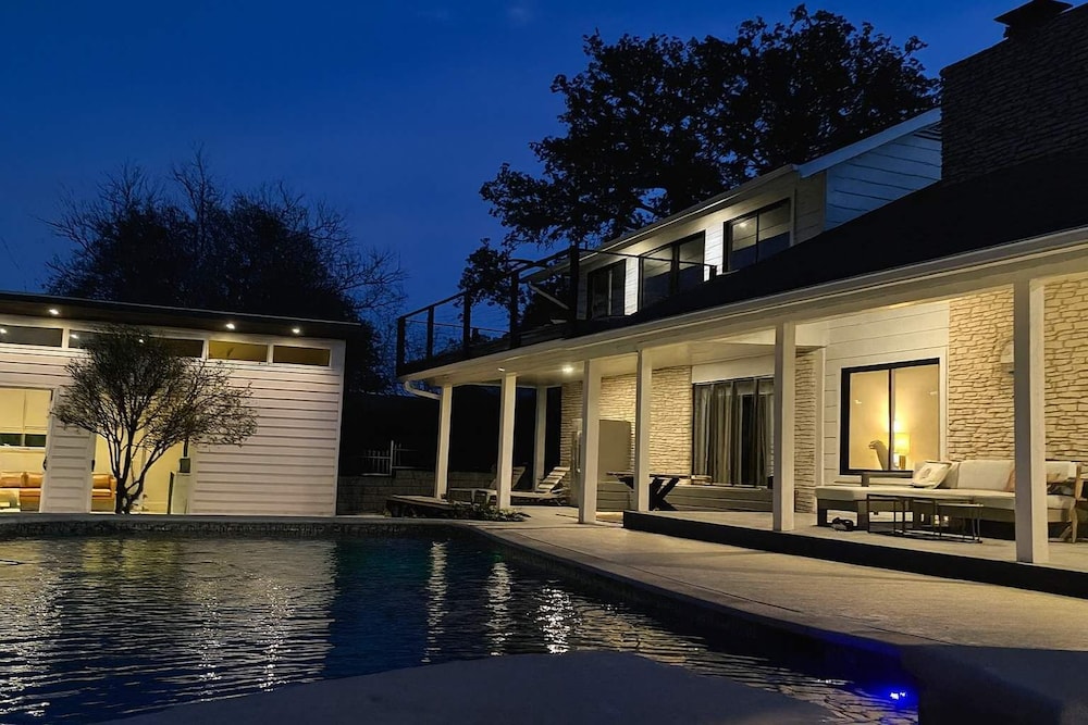 Upstay Luxury Golf Course Retreat w/ Pool & Patio
