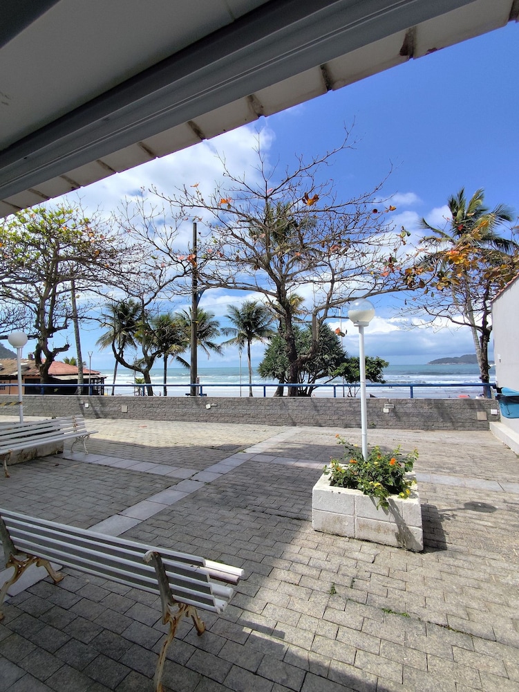 01E Vista Linda Pe Areia Guaruja - Tombo