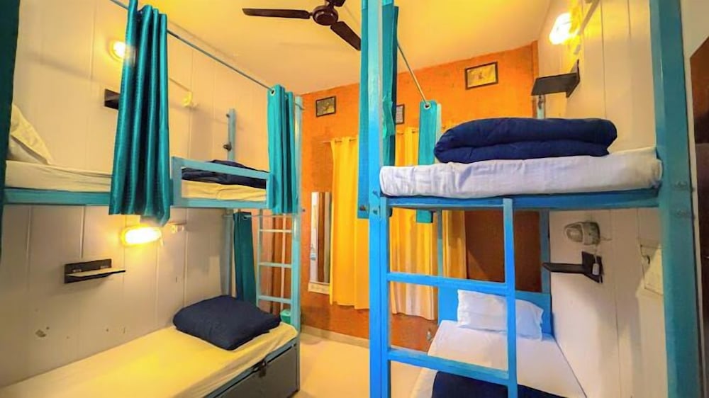Skyard Hostel & Homestay (Harsil Valley)