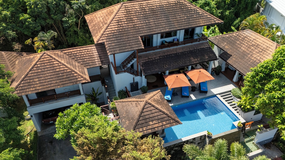 3Br Seaview with Pool Escape V276