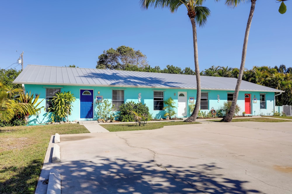 2 Mi to Hobe Sound Beach: Townhome w/ Lanai