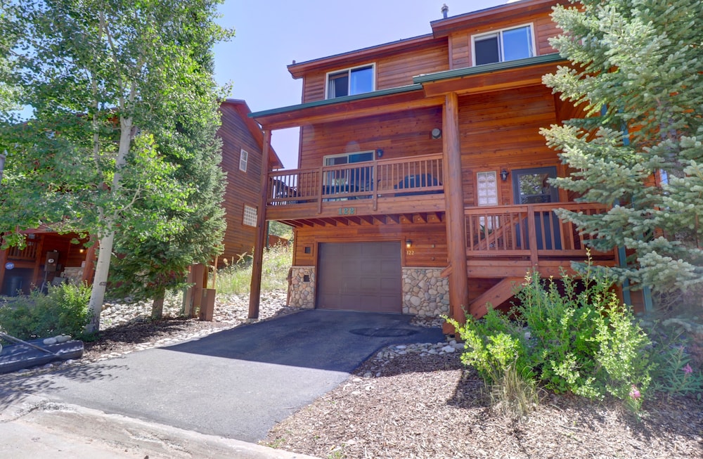 122 Lookout Ridge 2 Bedroom Townhouse