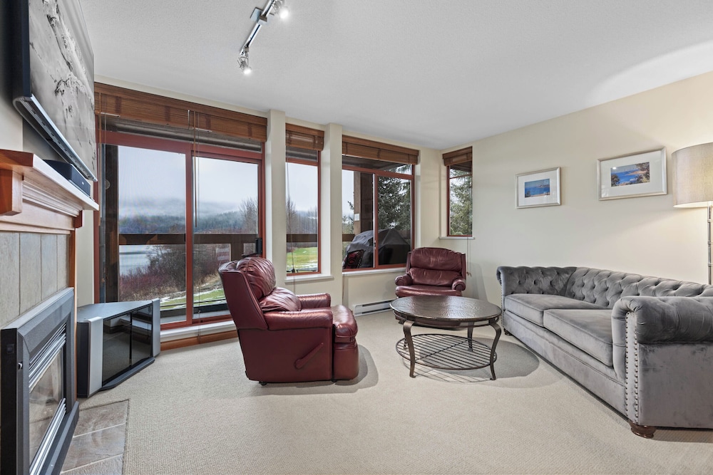 Nicklaus North by Whistler Premier