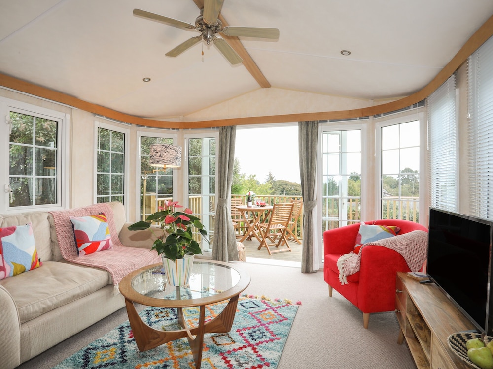 Tegfryn Bach